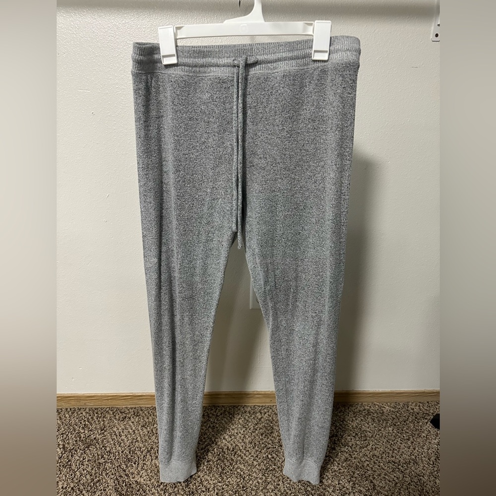 American Eagle - “Ahh-mazingly soft” joggers - Women’s Large
